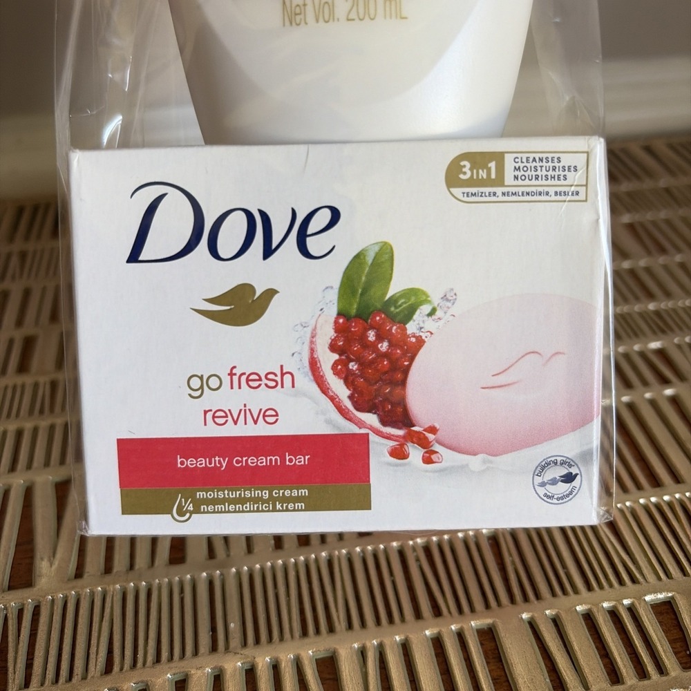 Lot (5) Dove Go Fresh Revive Body Wash and Bar Soap 2-PC Beauty Set 6.76 Fl Oz - Picture 5 of 6